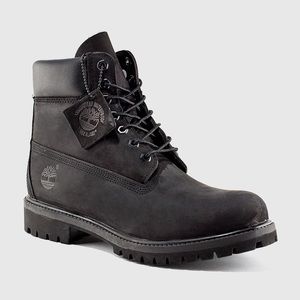 Black timberland boots